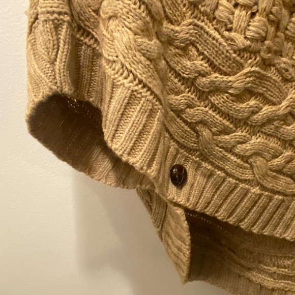 Vintage Suzy Shier Wool Poncho - Picture 4 of 8